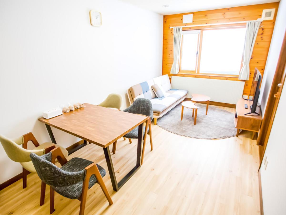 Rusutsu Lodges Pension Lilla Huset Нисеко Екстериор снимка