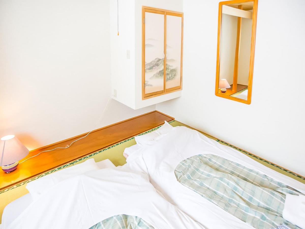 Rusutsu Lodges Pension Lilla Huset Нисеко Екстериор снимка